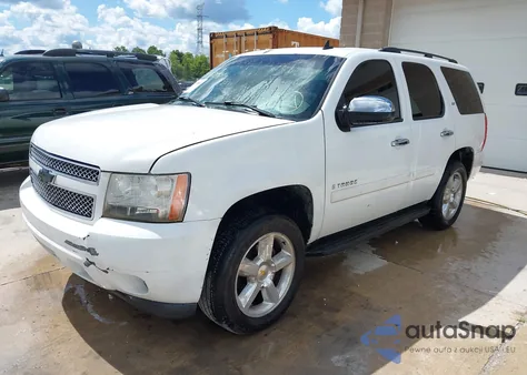 2008 Chevrolet Tahoe Ltz z USA, uszkodzony, nr VIN 1GNFC13088R110070